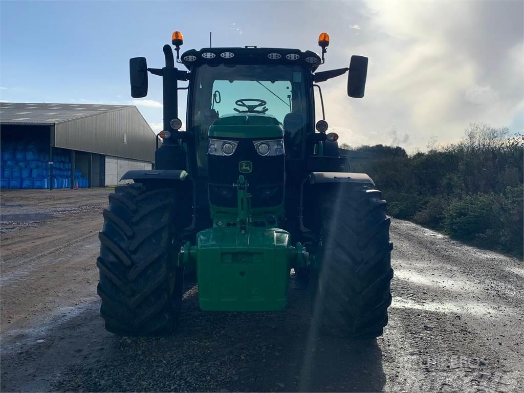 John Deere 6R215 Otra maquinaria agrícola