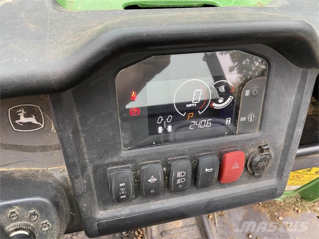 John Deere HPX815E Todoterrenos