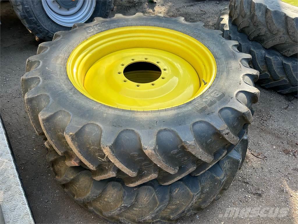 John Deere TYRES Otra maquinaria agrícola