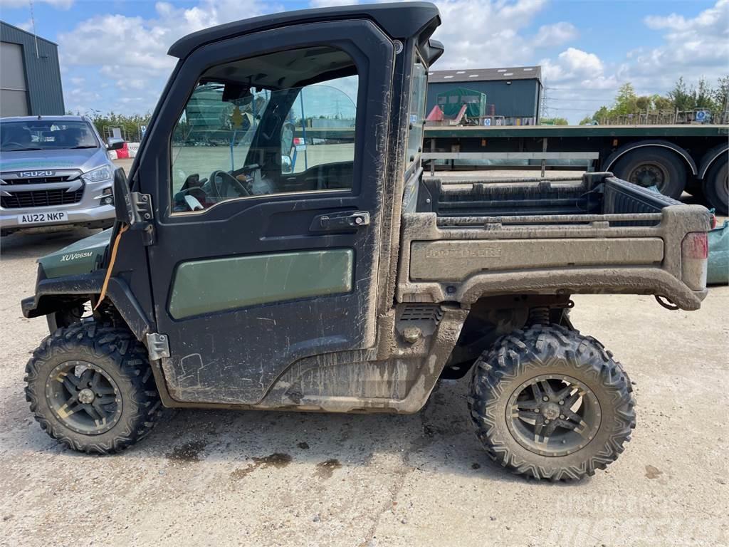 John Deere XUV865M Maquinarias para servicios públicos