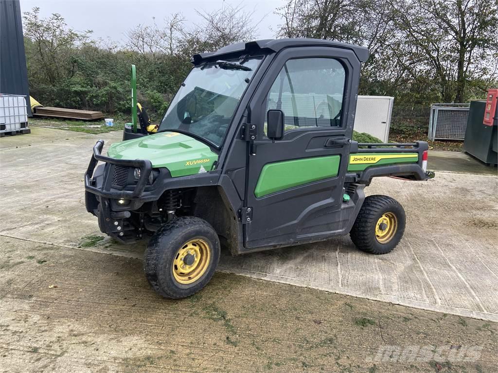 John Deere XUV865M Maquinarias para servicios públicos