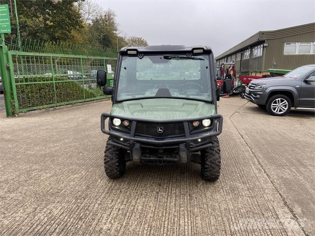 John Deere XUV865M Maquinarias para servicios públicos