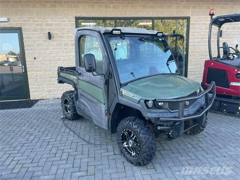 John Deere XUV865M Maquinarias para servicios públicos