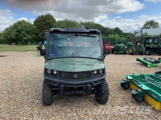 John Deere XUV865M Maquinarias para servicios públicos