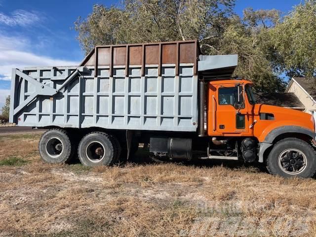 Mack GU713 Otros camiones