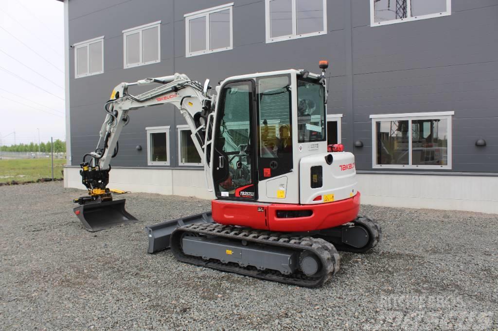 Takeuchi TB257FR Excavadoras 7t - 12t