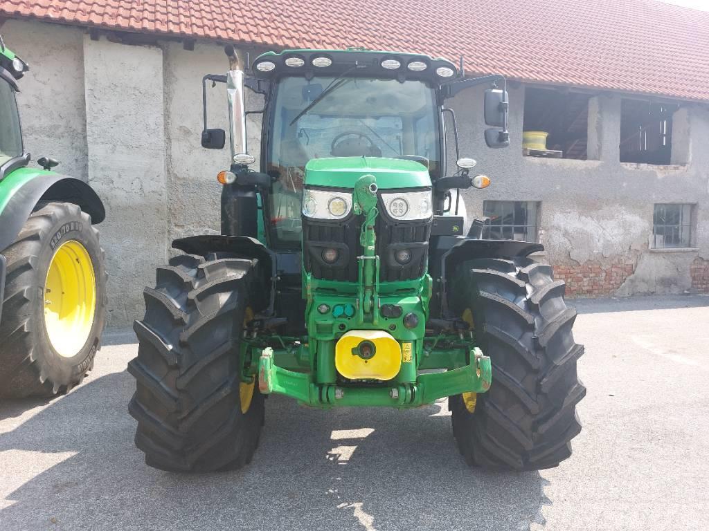 John Deere 6130R Tractores