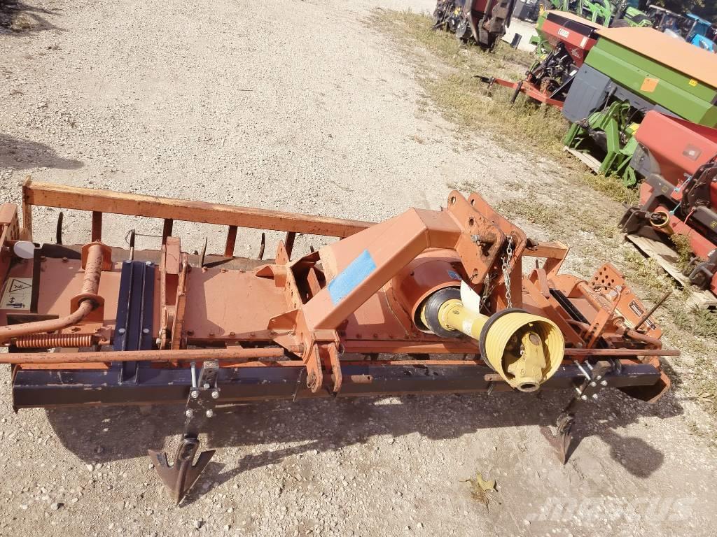 Kuhn HR 302 Gradas