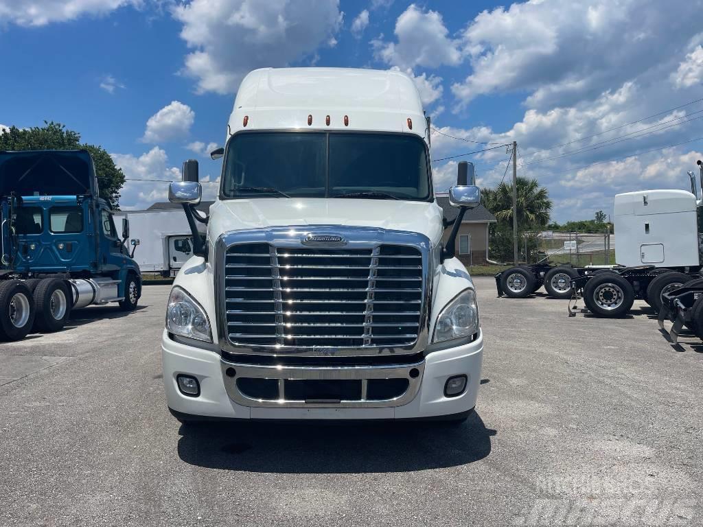 Freightliner Cascadia 125 Camiones tractor