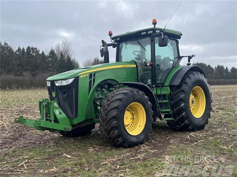 John Deere 8335R Tractores