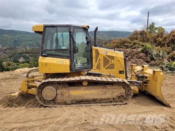 CAT D3 Buldozer sobre oruga