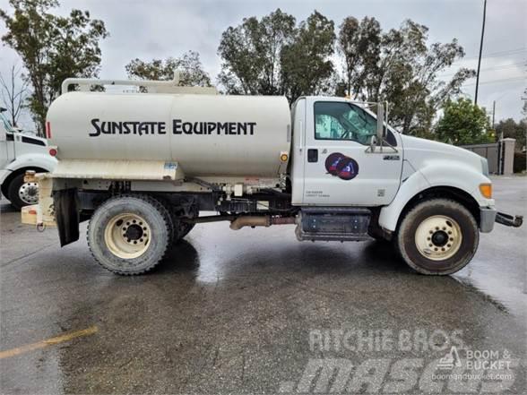 Ford F750 Camiones cisterna