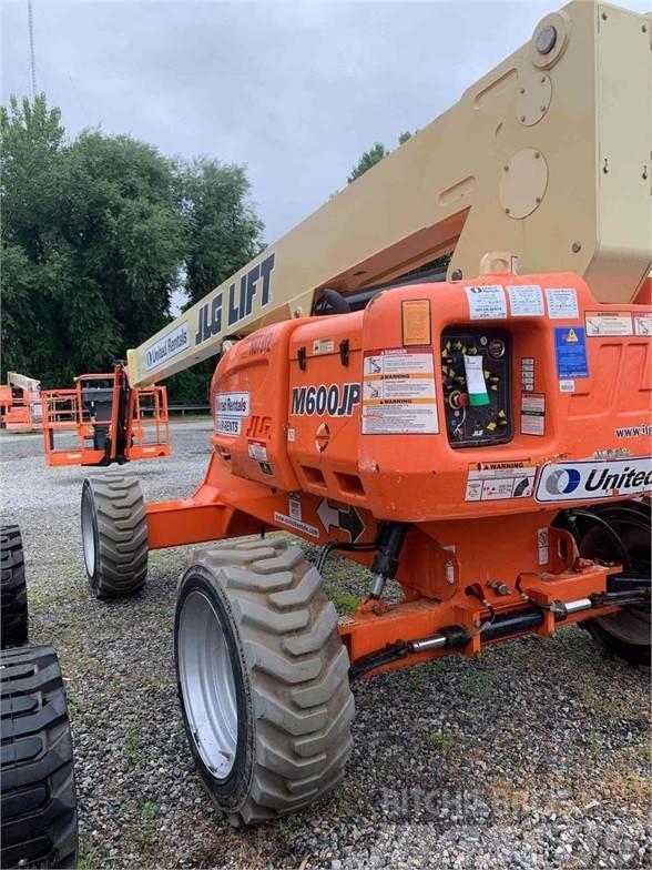 JLG M600JP Plataformas con brazo de elevación manual