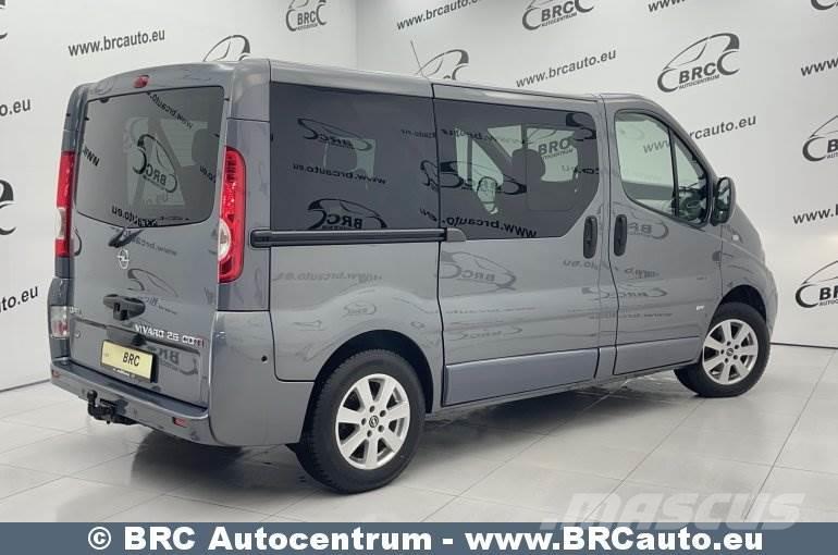 Opel Vivaro Minibuses