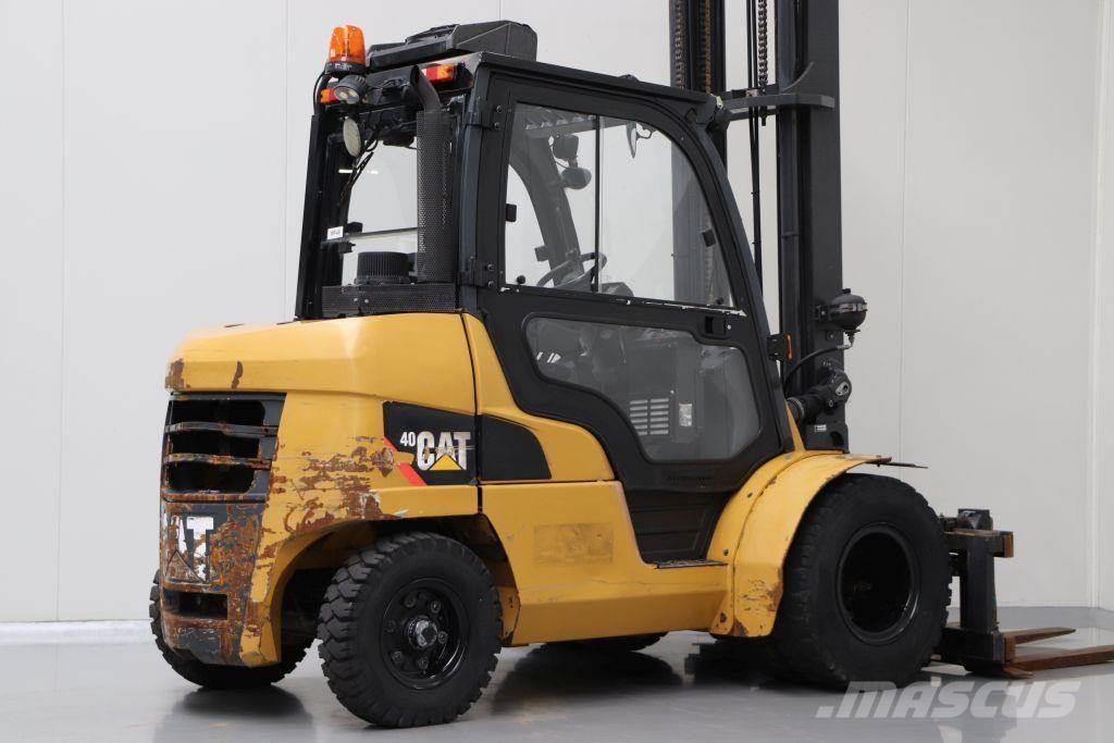 CAT DP40NT Camiones diesel