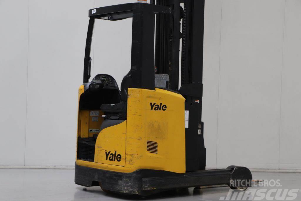 Yale MR20HD Montacargas de alcance de gran altura