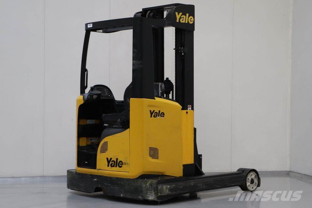 Yale MR25 Montacargas de alcance de gran altura