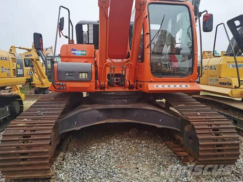 Doosan DX 260 Excavadoras sobre orugas