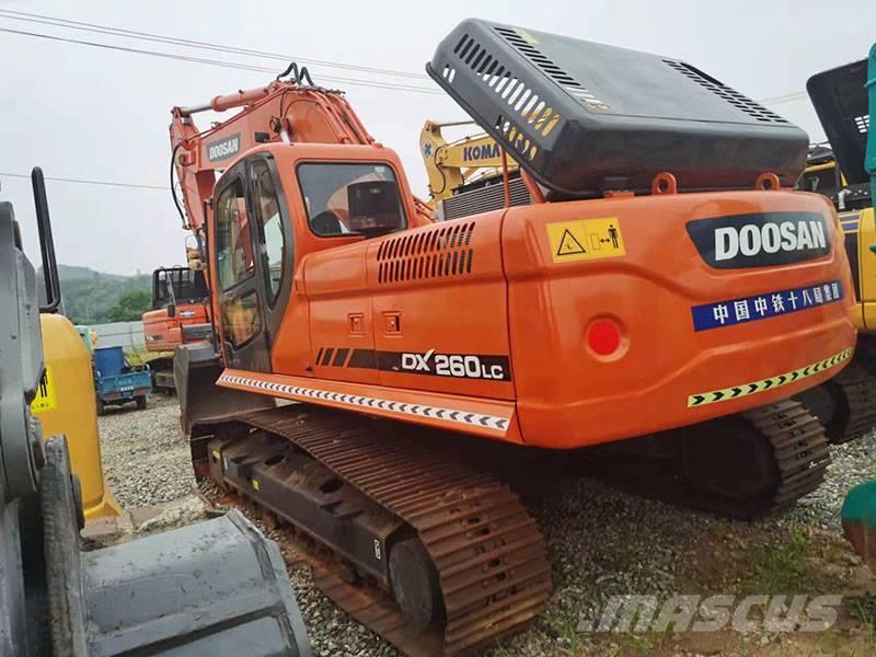 Doosan DX 260 Excavadoras sobre orugas