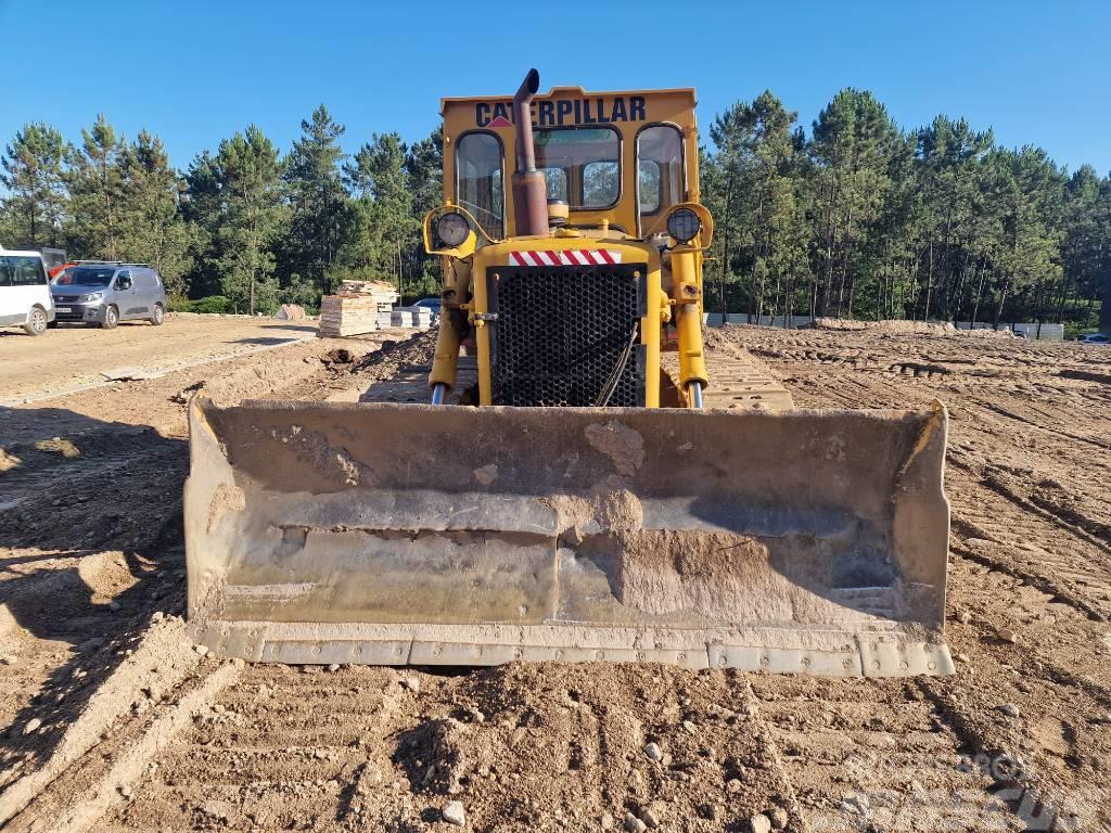 CAT D 5 Buldozer sobre oruga