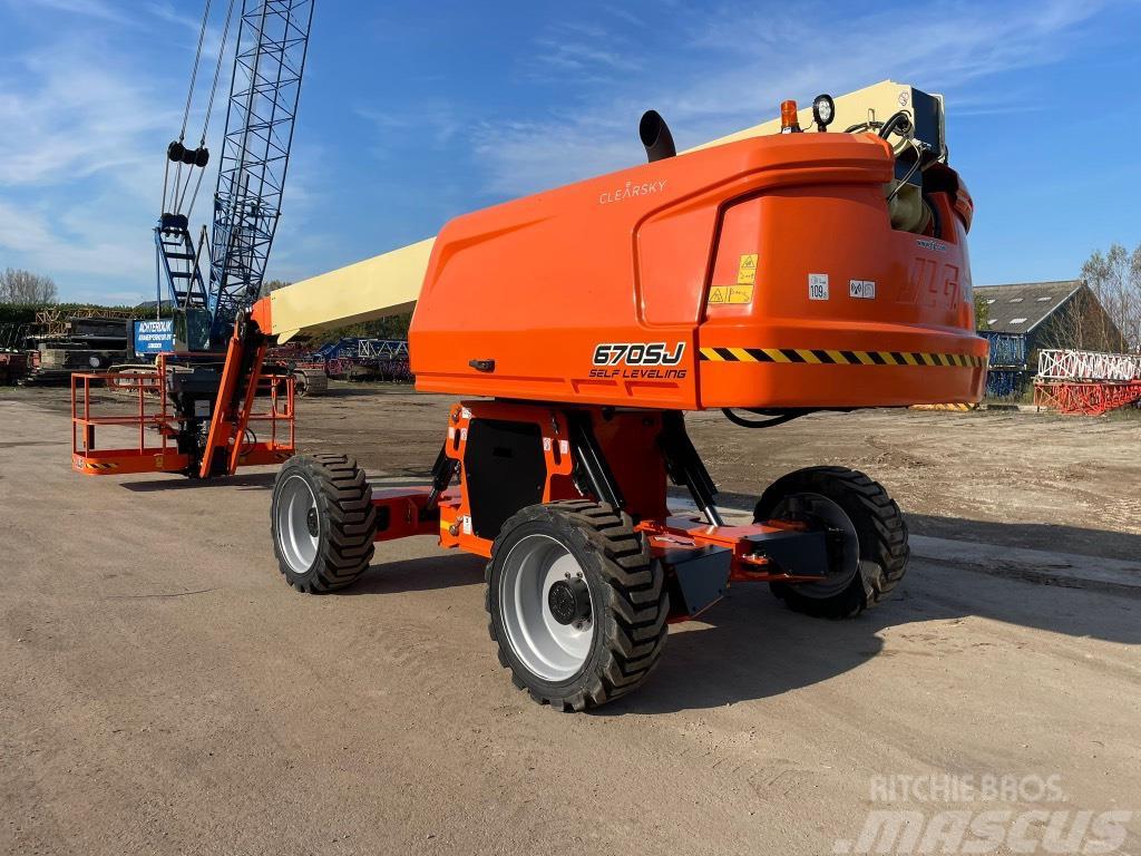 JLG 670 SJ Plataformas con brazo de elevación telescópico