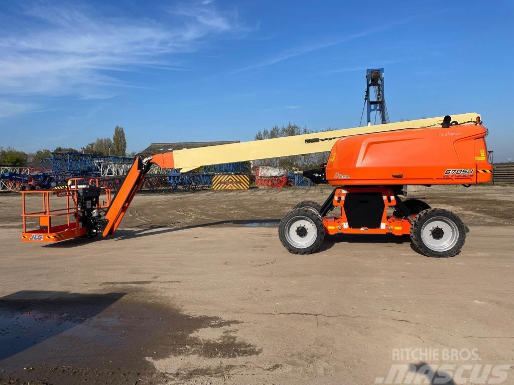 JLG 670 SJ Plataformas con brazo de elevación telescópico