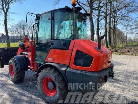 Kubota R 082 Cargadoras sobre ruedas