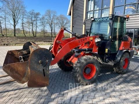 Kubota R 082 Cargadoras sobre ruedas