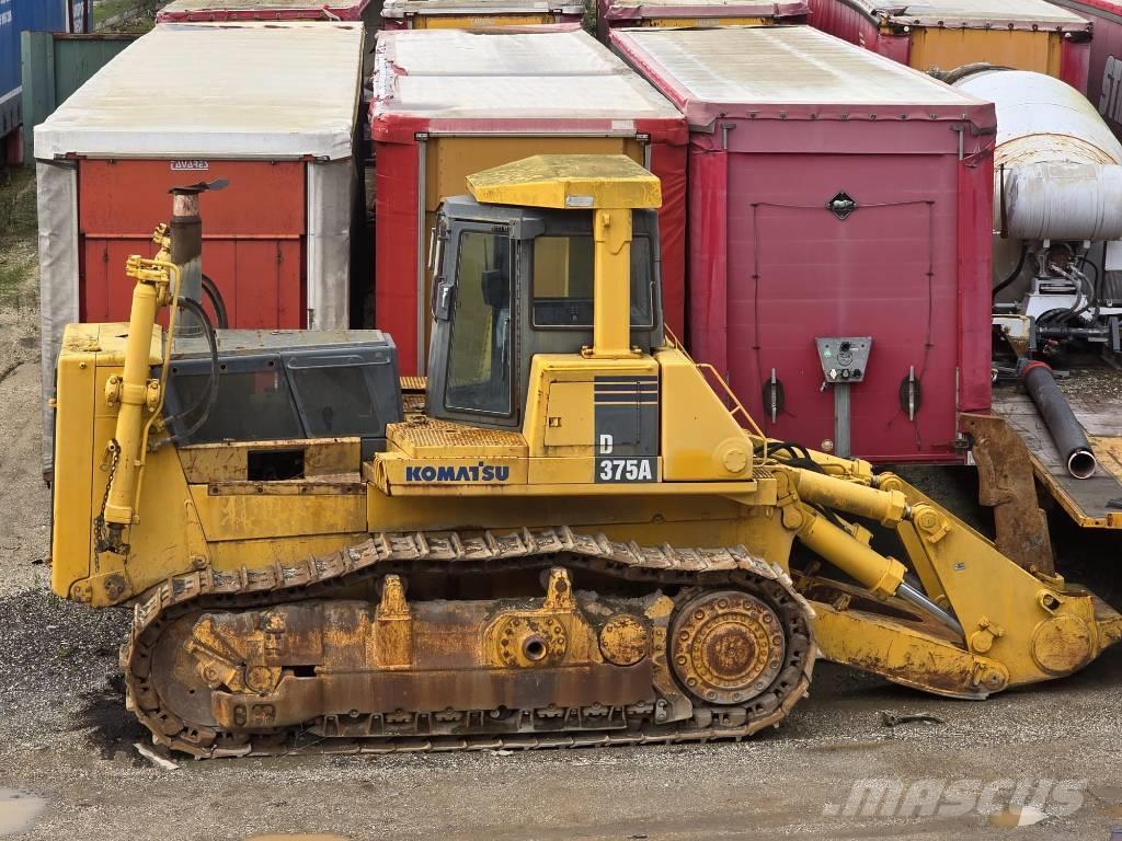  Komstsu D375A-1 Buldozer sobre oruga