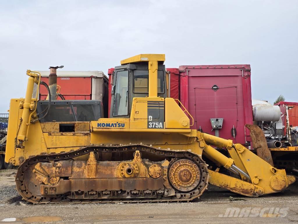  Komstsu D375A-1 Buldozer sobre oruga