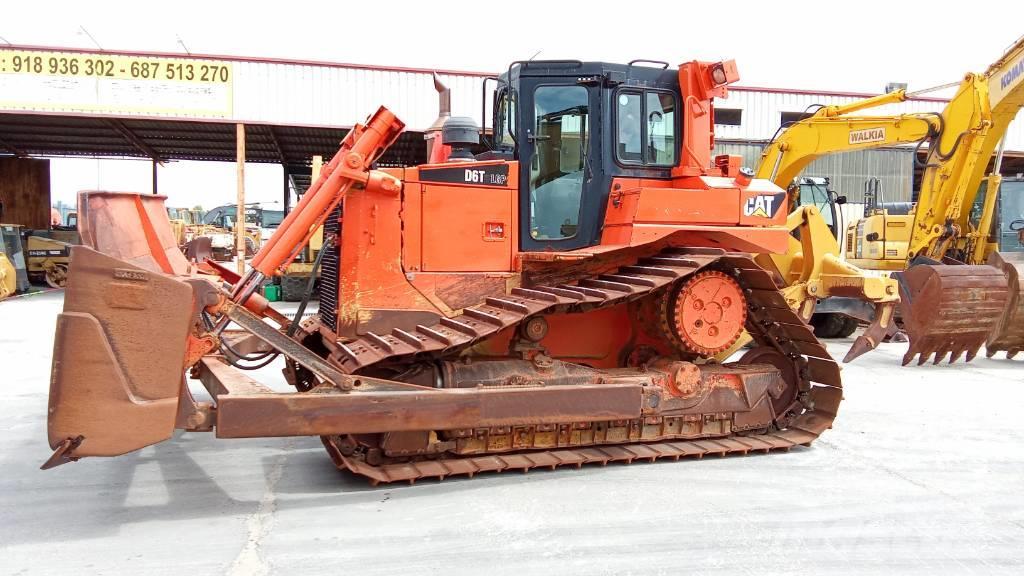 CAT D6T LGP Buldozer sobre oruga