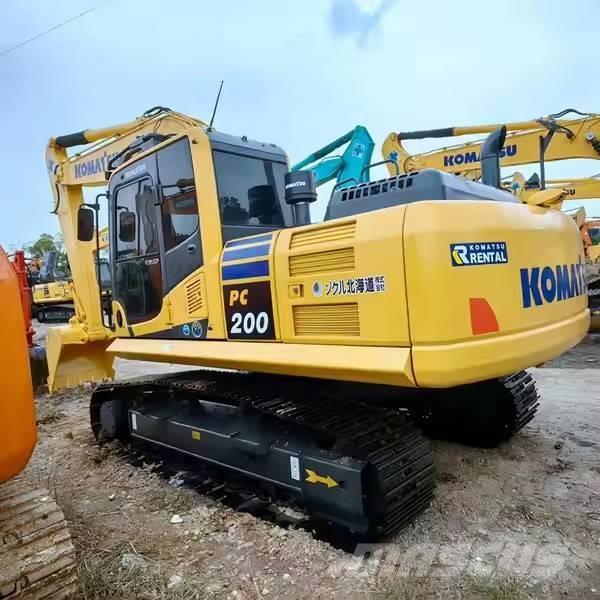 Komatsu PC200-8 Excavadoras sobre orugas