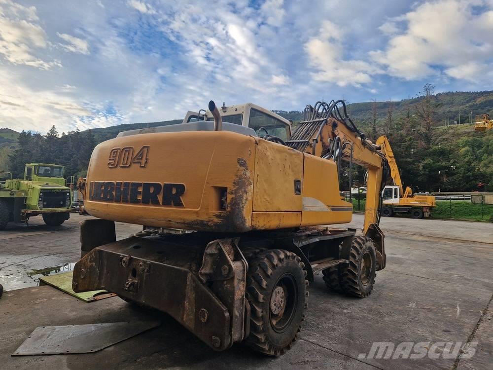 Liebherr A904C Excavadoras de ruedas