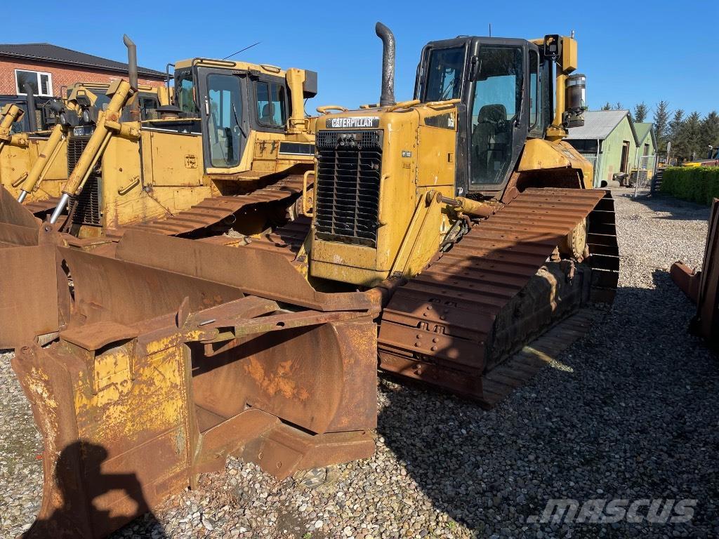 CAT D6N Buldozer sobre oruga