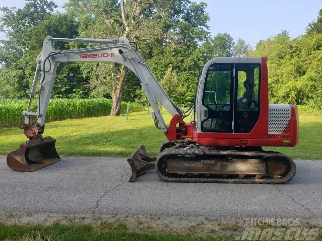 Takeuchi TB070 Excavadoras 7t - 12t