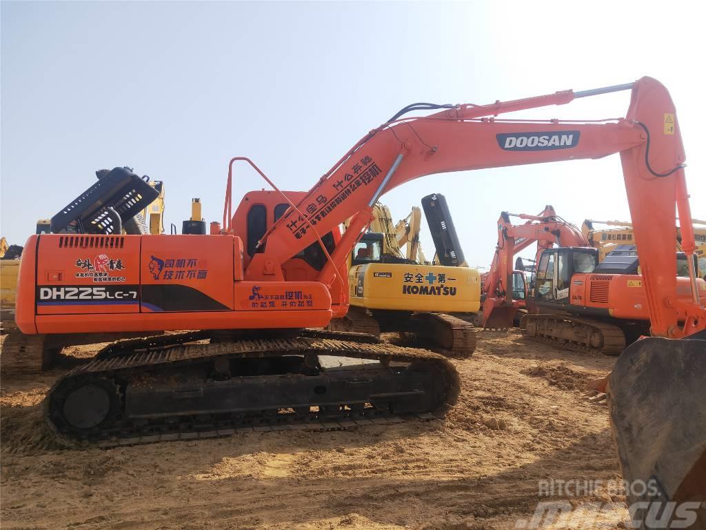 Doosan DH225LC-7 Excavadoras sobre orugas