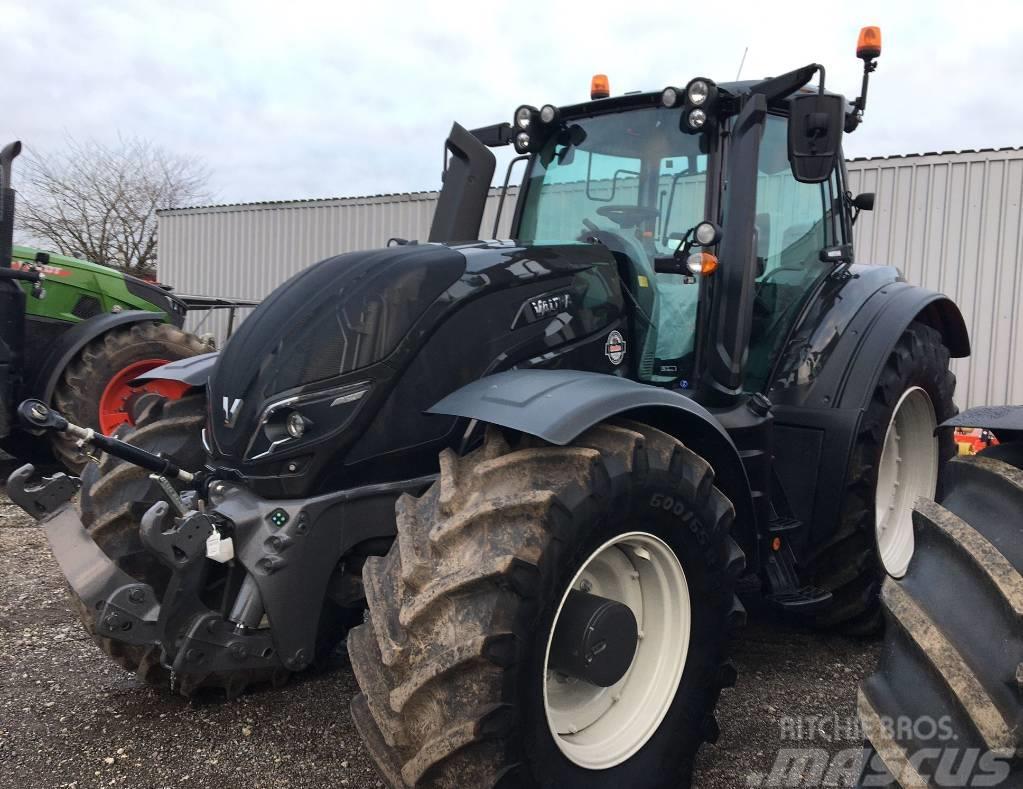 Valtra T214 Versu Tractores