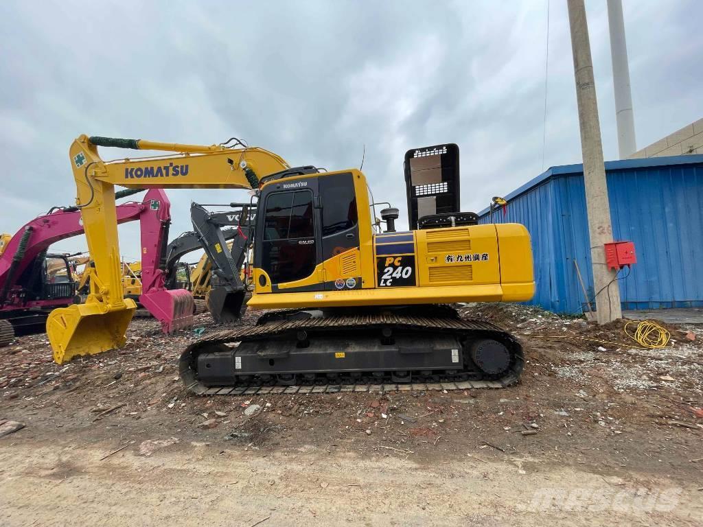 Komatsu PC 240 Excavadoras sobre orugas