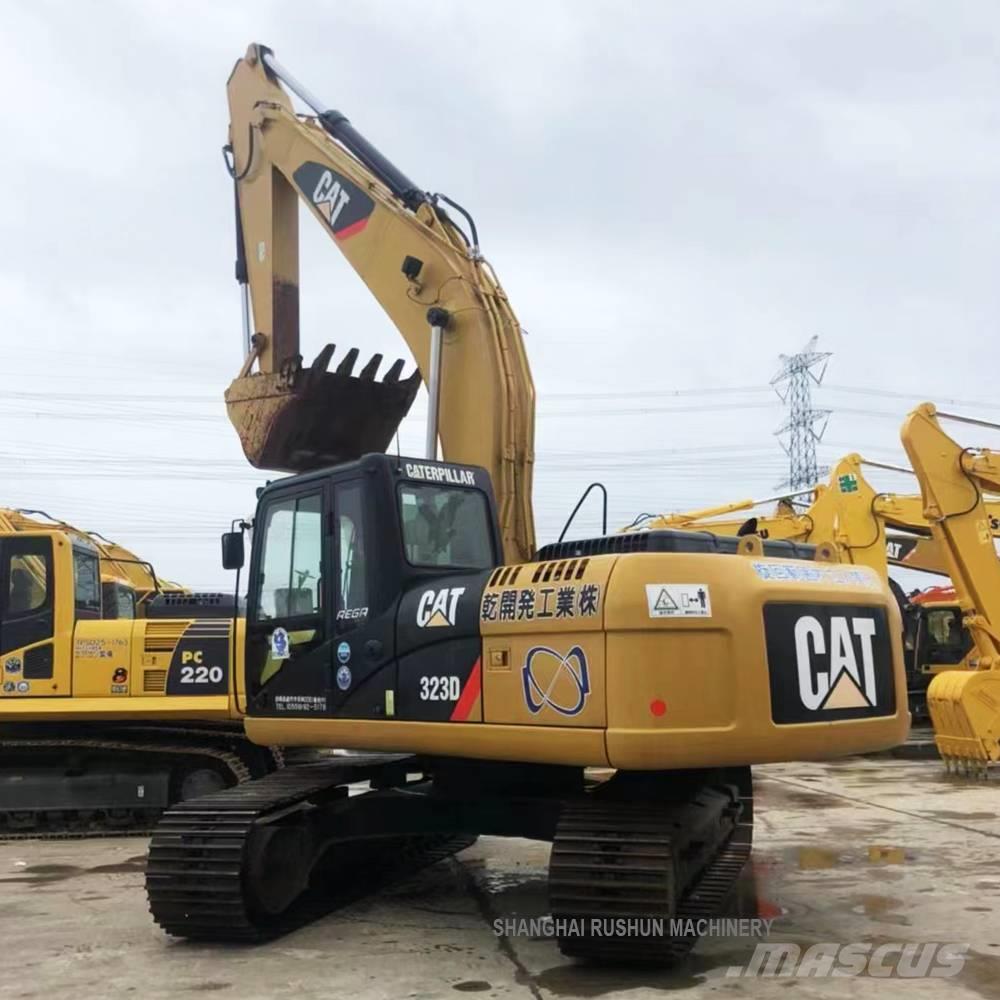 CAT 323D Excavadoras sobre orugas