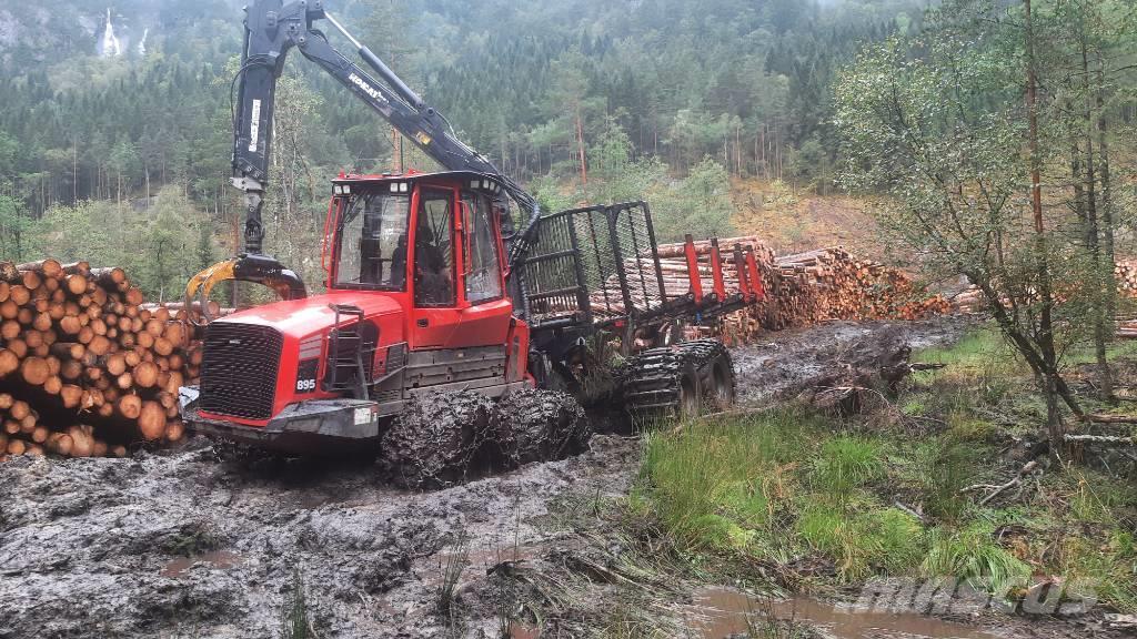 Komatsu 895 Transportadoras