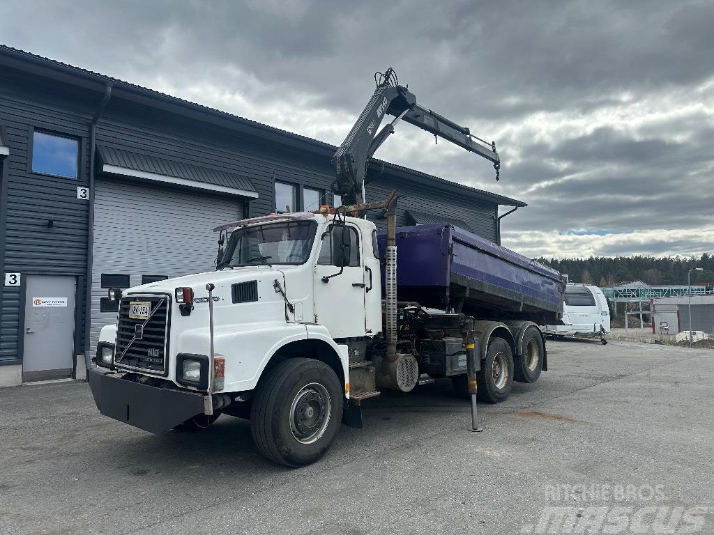 Volvo N10 Camiones grúa