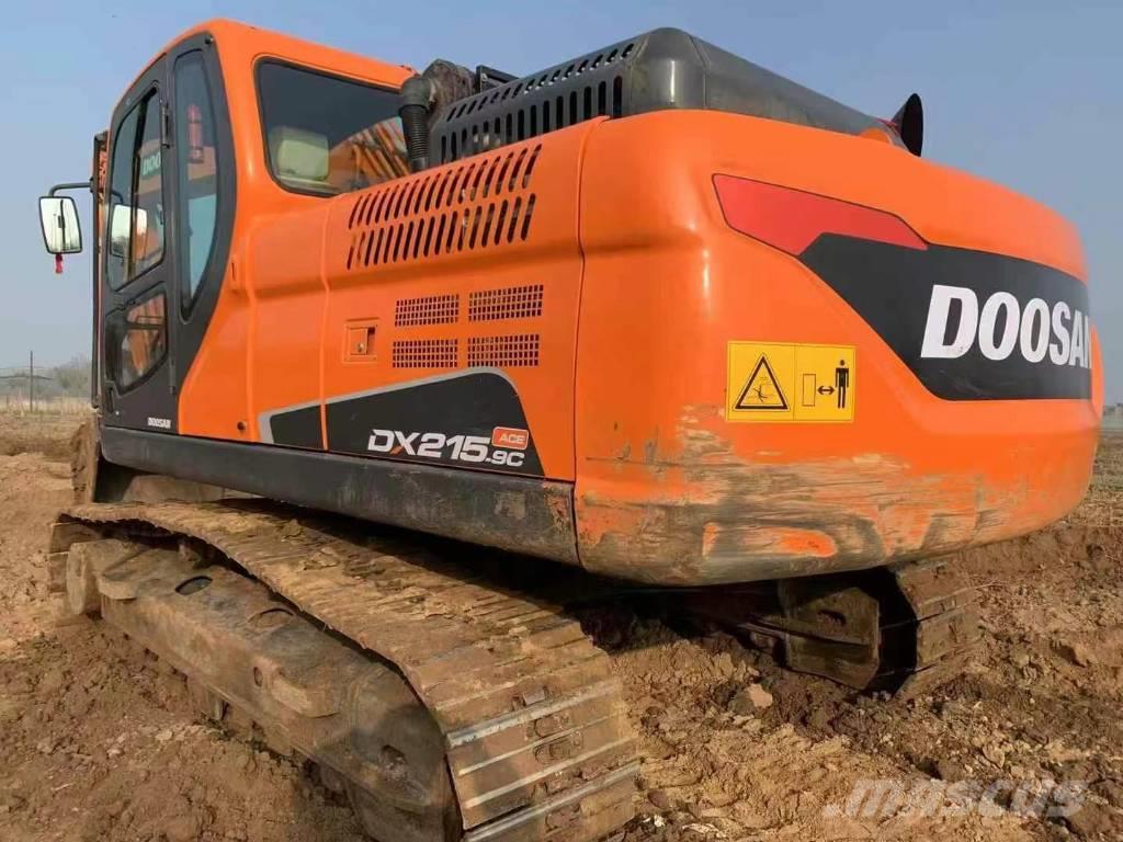 Doosan 215 Excavadoras sobre orugas