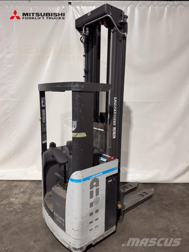 UniCarriers 200SDTFVS750XJN - 1.427 Std. - HH 7.500 mm Carretillas de carga lateral