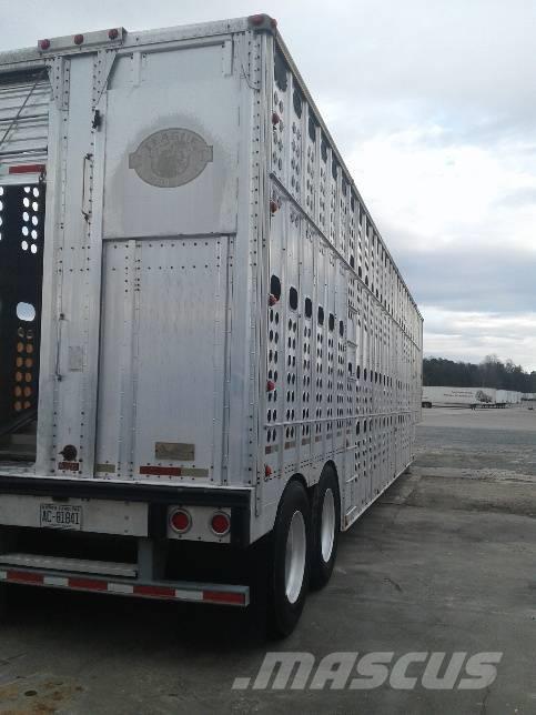  Merritt trailer Remolques para transporte de animales