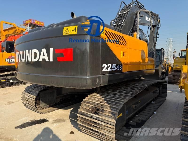 Hyundai 225-9S Excavadoras sobre orugas