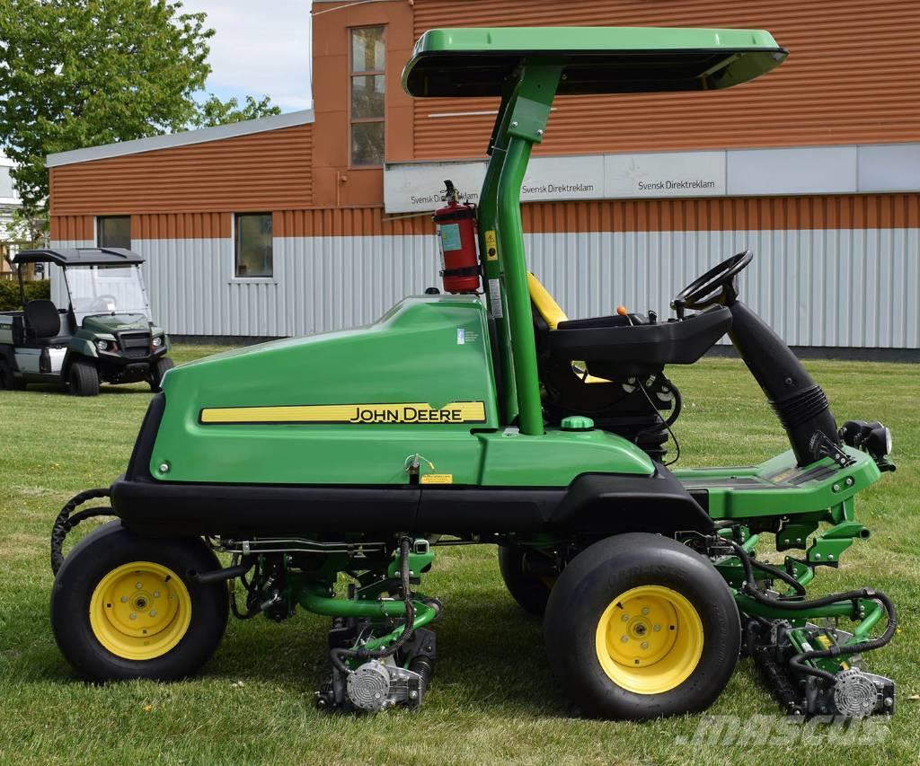 John Deere 8000A Máquinas de calles