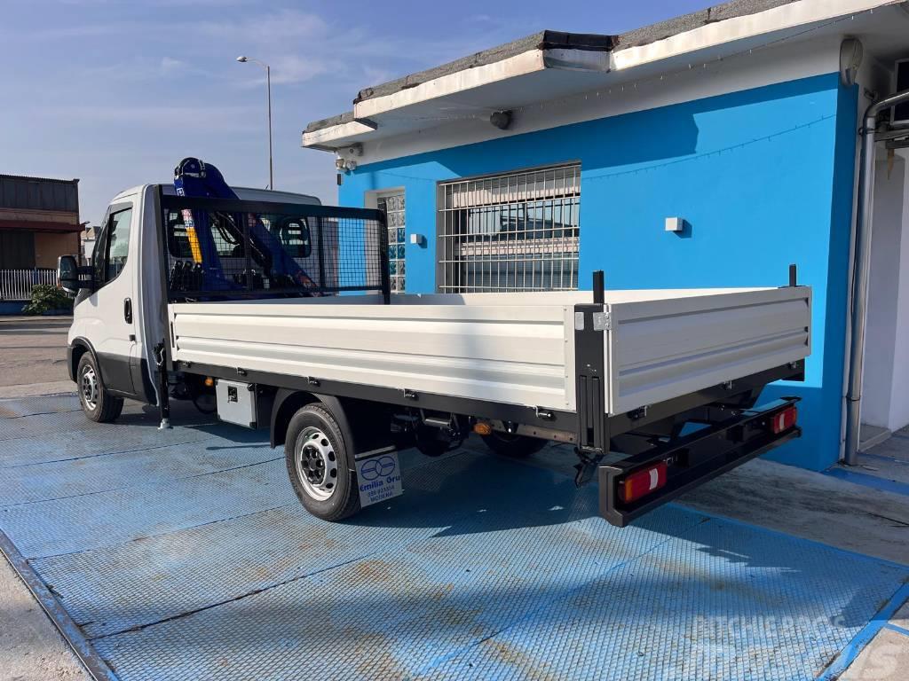 Iveco daily Camiones grúa