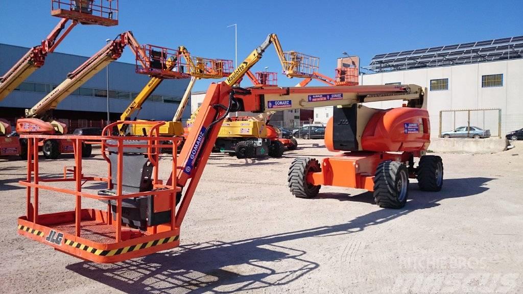 JLG 800 AJ Plataformas con brazo de elevación manual