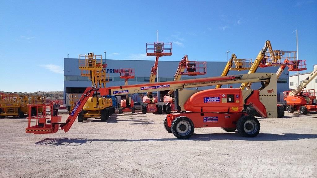 JLG 800 AJ Plataformas con brazo de elevación manual