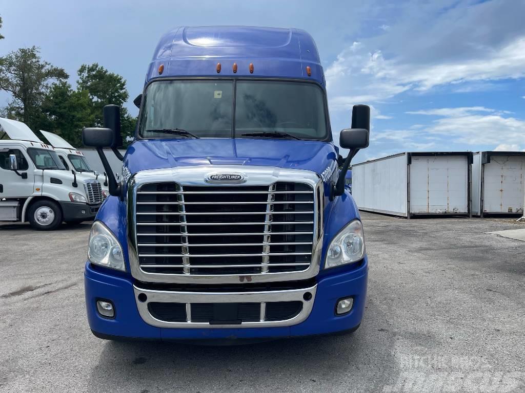 Freightliner Cascadia 113 Camiones tractor